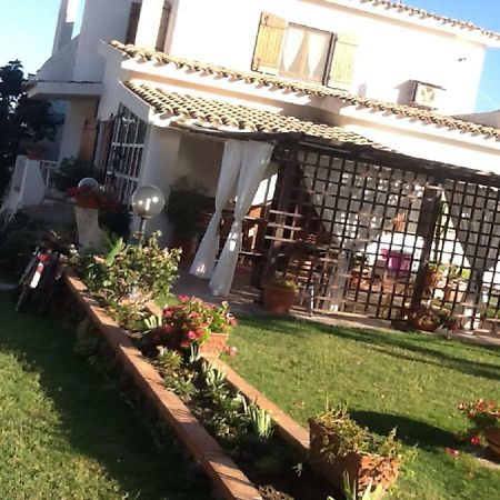 Appartamenti In Villa Nicanda Porto Columbu - Perd'E Sali Extérieur photo