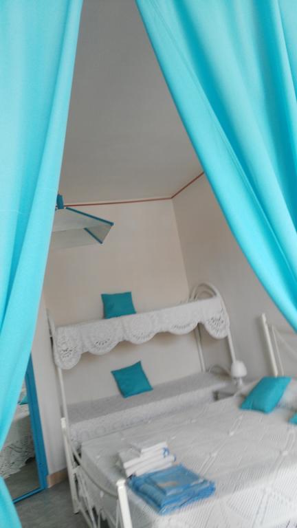 Appartamenti In Villa Nicanda Porto Columbu - Perd'E Sali Extérieur photo