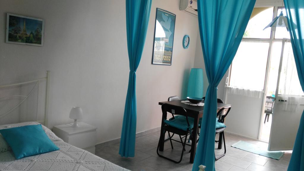 Appartamenti In Villa Nicanda Porto Columbu - Perd'E Sali Extérieur photo
