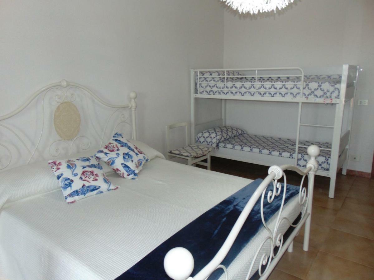 Appartamenti In Villa Nicanda Porto Columbu - Perd'E Sali Extérieur photo