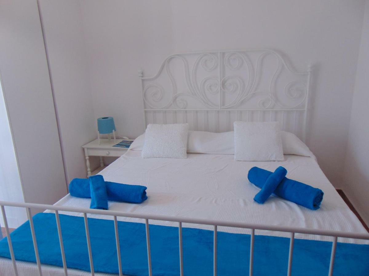 Appartamenti In Villa Nicanda Porto Columbu - Perd'E Sali Extérieur photo